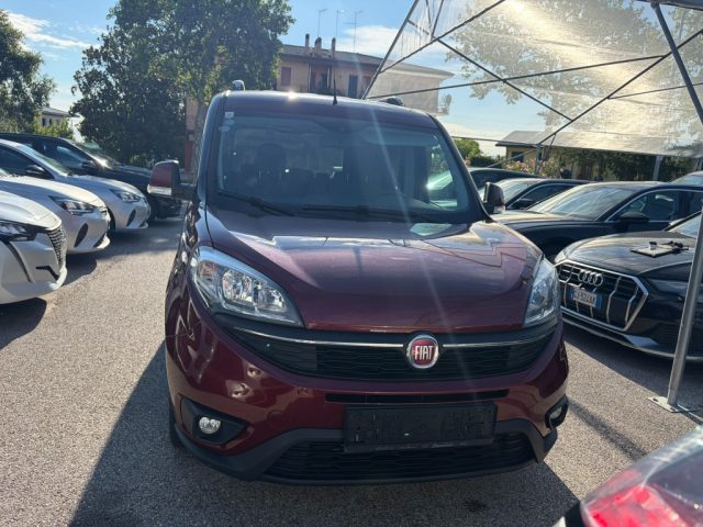 Fiat Doblo Doblò 1.6 MJT 16V 95CV Lounge - foto 3 di 4