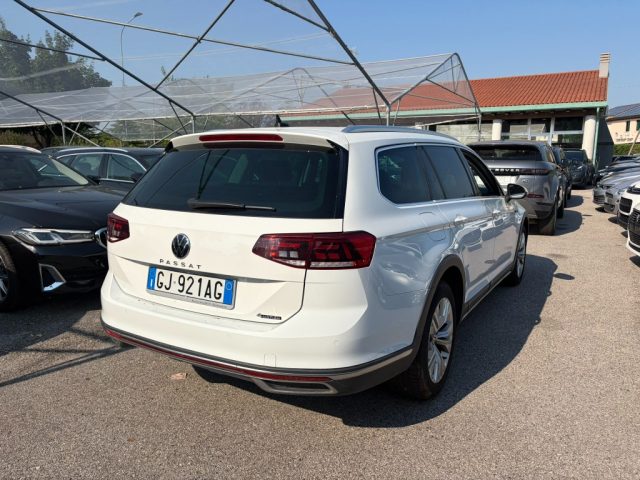 Volkswagen Passat Alltrack 2.0 TDI 200 CV 4MOTION DSG - foto 4 di 4