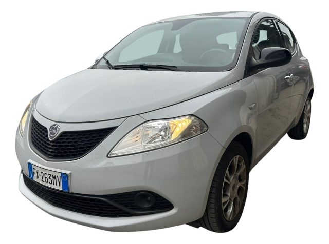 Lancia Ypsilon 1.2 69 CV 5 porte Gold usato a RIVIGNANO TEOR