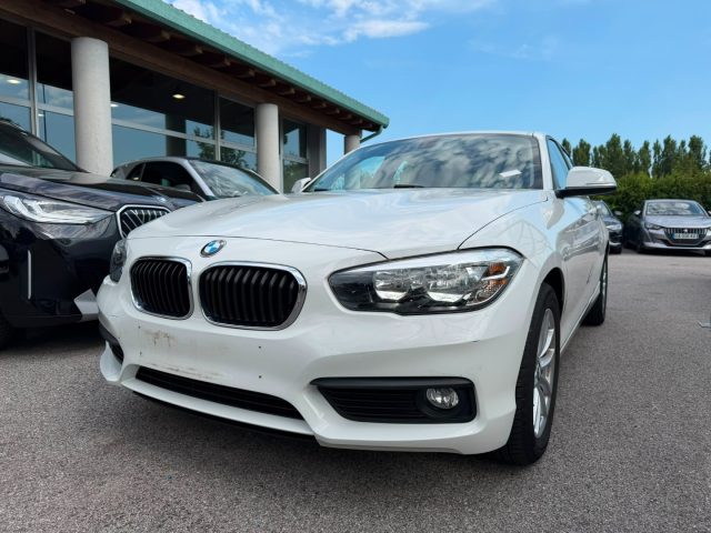BMW 118 i 5p. Advantage - foto 3 di 4