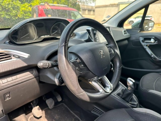 Peugeot 208 1° serie PureTech 82 5 porte Allure - foto 4 di 4