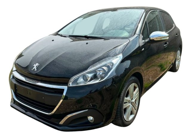 Peugeot 208 1° serie PureTech 82 5 porte Allure - foto 3 di 4