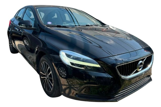 Volvo V40 T2 Business usato a RIVIGNANO TEOR