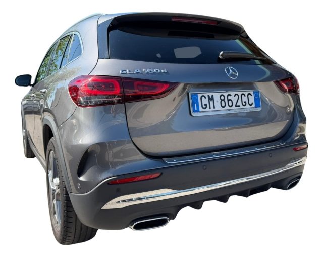 Mercedes-Benz GLA 180 d Automatic Premium - foto 4 di 4