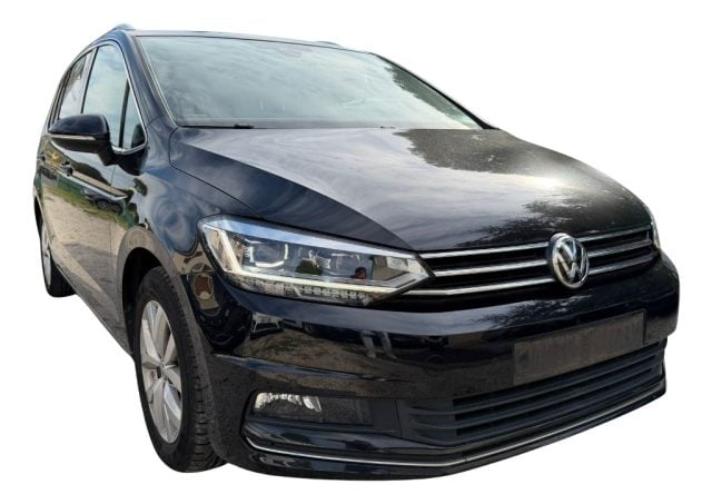 Volkswagen Touran 1.6 TDI 115 CV SCR Highline 7 Posti Tetto, del 2019, 120.344 km, in vendita a Rivignano Teor (UD)