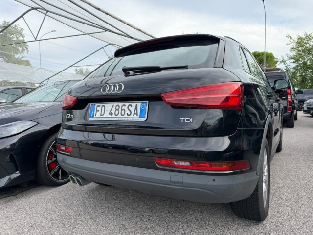 Audi Q3 2.0 TDI 120 CV Business - foto 3 di 4