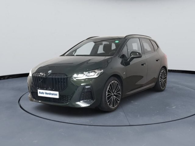 BMW 218 i Active Tourer M Sport Automatico, del 2025, 58.300 km, in vendita a Rivignano Teor (UD)