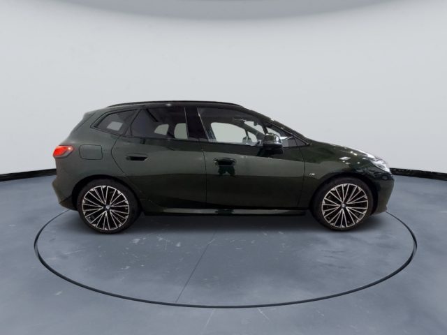 BMW 218 i Active Tourer M Sport Automatico - foto 2 di 4