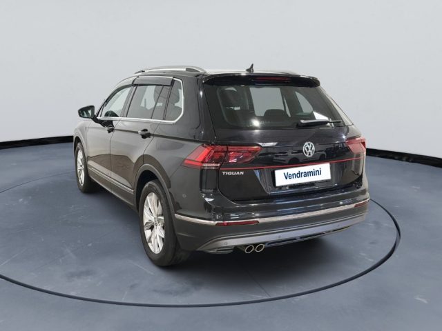 Volkswagen Tiguan 1.5 TSI 150 CV DSG Highline BlueMotion Technology - foto 3 di 4