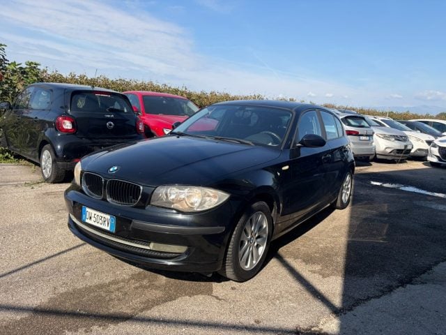 BMW 116 i cat 5 porte Eletta, del 2007, 215.600 km, in vendita a Rivignano Teor (UD)