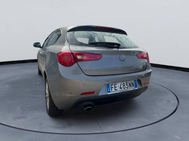 Alfa Romeo Giulietta 1.6 JTDm TCT 120 CV Business Automatica - foto 2 di 4