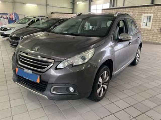 Peugeot 2008 1° serie PureTech Turbo 110 S&S Allure, del 2015, 54.643 km, in vendita a Rivignano Teor (UD)