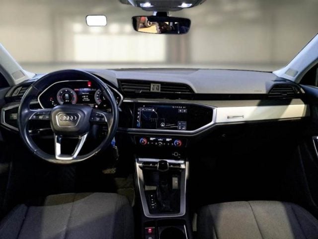 Audi Q3 35 TDI S tronic Business - foto 3 di 4