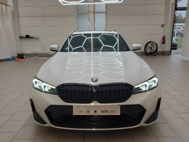 BMW 320 d 48V xDrive Touring Msport Pro Tetto Panoramico, del 2025, 38.400 km, in vendita a Rivignano Teor (UD)