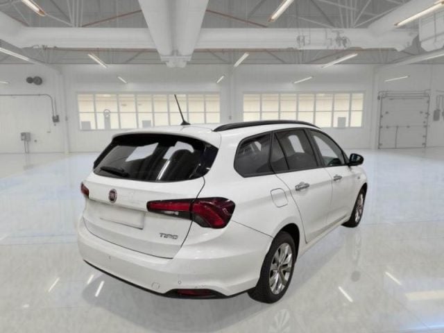 Fiat Tipo 1.4 T-Jet 120CV SW - foto 2 di 4