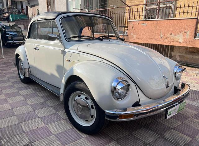 Volkswagen Maggiolino Cabrio d'epoca a ARIENZO