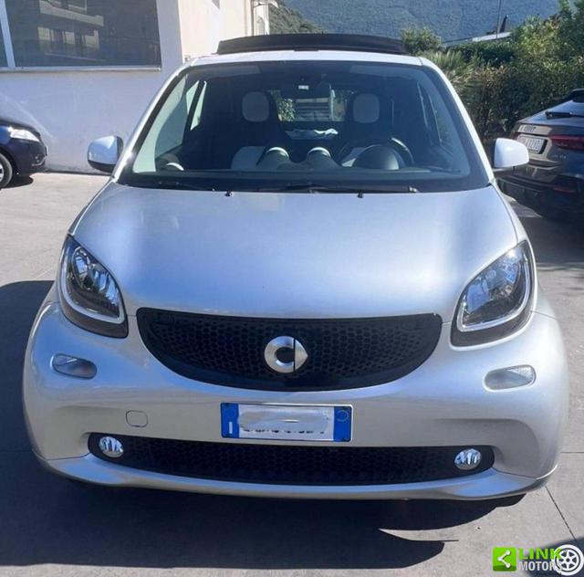 smart forTwo 70 1.0 twinamic cabrio Prime usato a ARIENZO