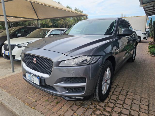 Jaguar F-Pace 2.0 D 180 CV AWD aut. Prestige usato a SINISCOLA