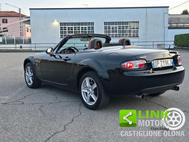 Mazda MX-5 Roadster Coup� 1.8L Fire - foto 2 di 4