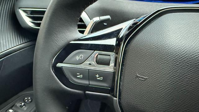 Peugeot 3008 Hybrid 225 e-EAT8 ALLURE*C.L.19*FULL LED*PADDLE usato a ROMA