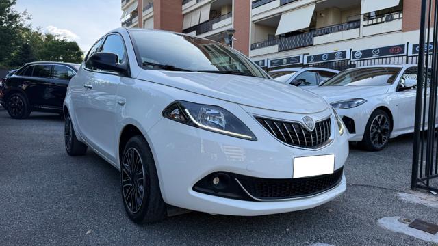 Lancia Ypsilon 1.0 FIREFLY S&S HYBRID GOLD*R.CAM*CARPLAY*LED*TEL - foto 2 di 4