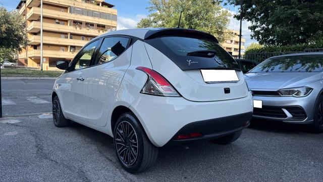 Lancia Ypsilon 1.0 FIREFLY S&S HYBRID GOLD*R.CAM*CARPLAY*LED*TEL - foto 3 di 4