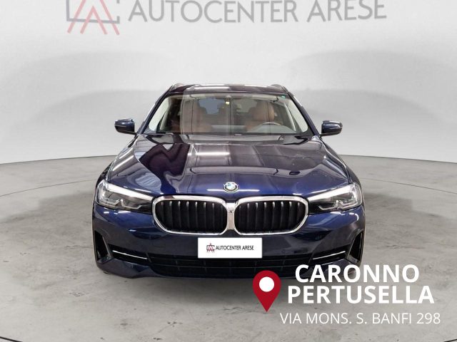 BMW 520 d 48V Touring Business - foto 2 di 4