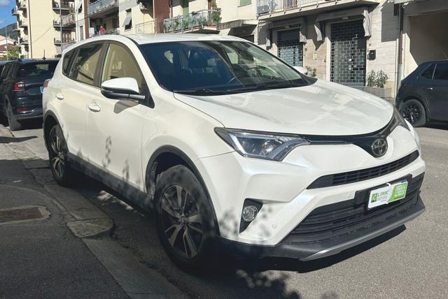 Toyota RAV 4 RAV4 2.0 D-4D 2WD Business usato a PRATO