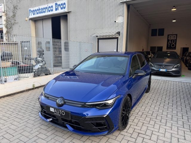 Volkswagen Golf R 2.0 TSI R DSG 4Motion Black Edition 8,5 AKRA DCC - foto 2 di 4