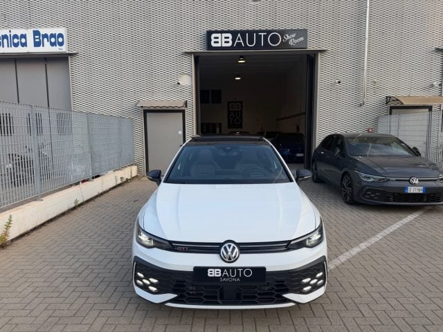 Volkswagen Golf GTI 2.0 TSI DSG GTI 8,5 TETTO DCC HEAD UP HARMAN KARDO, del 2024, 27.000 km, in vendita a Savona (SV)
