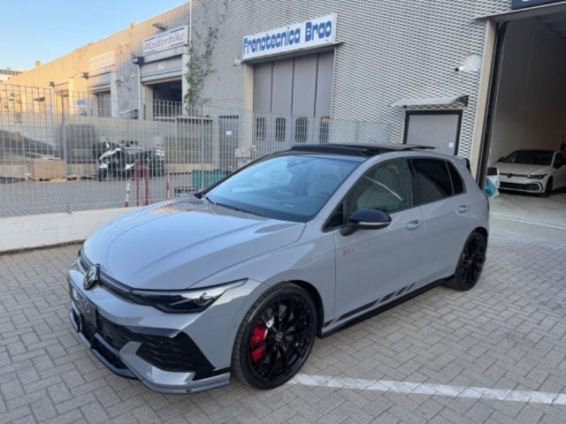Volkswagen Golf GTI 2.0 TSI DSG GTI CLUBSPORT AKRAPOVIC PELLE TETTO - foto 3 di 4