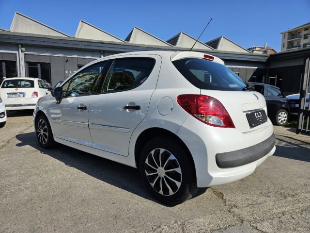 Peugeot 207 Plus 1.4 8V 75CV 5p. ECO GPL, del 2013, 113.690 km, in vendita a Torino (TO)