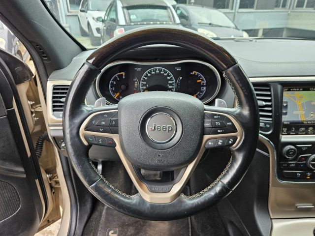 Jeep Grand Cherokee 3.0 V6 CRD 250 CV Multijet II Overland usato a TORINO