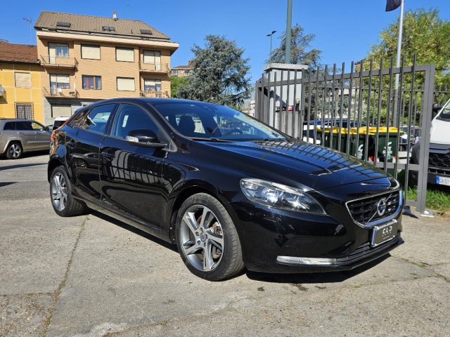 Volvo V40 D2 Geartronic Momentum - foto 3 di 4