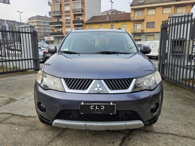 Mitsubishi Outlander 2.0 DI-D Instyle 7 p.ti DPF - foto 2 di 4
