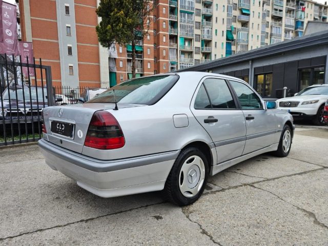 Mercedes-Benz C 180 cat Classic - foto 4 di 4