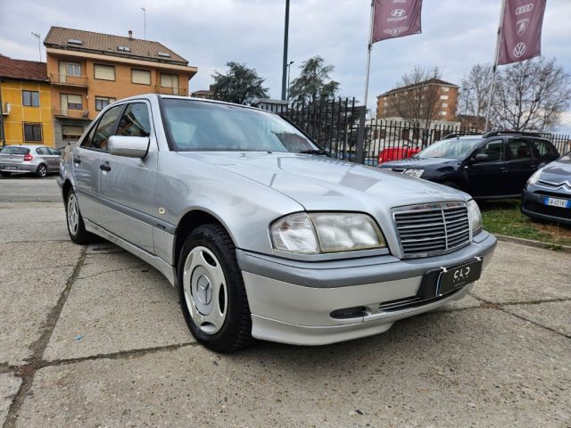 Mercedes-Benz C 180 cat Classic - foto 3 di 4