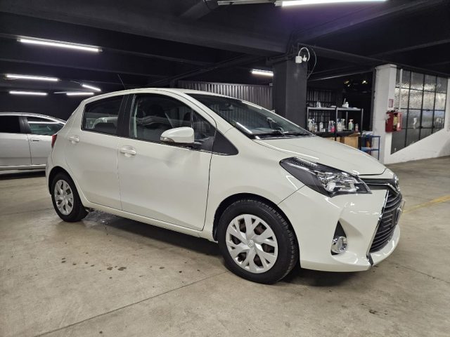 Toyota Yaris 1.4 D-4D 5 porte - foto 3 di 4