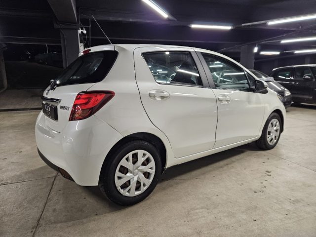 Toyota Yaris 1.4 D-4D 5 porte - foto 4 di 4