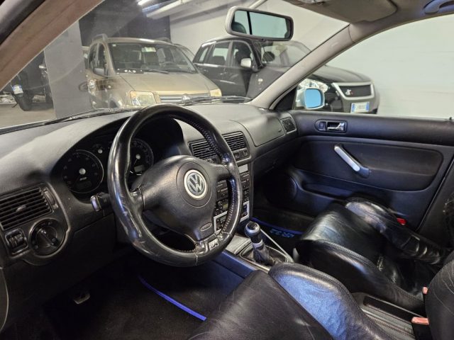 Volkswagen Golf R IV 3.2 V6 cat 5 porte R32, del 2000, 202.823 km, in vendita a Torino (TO)