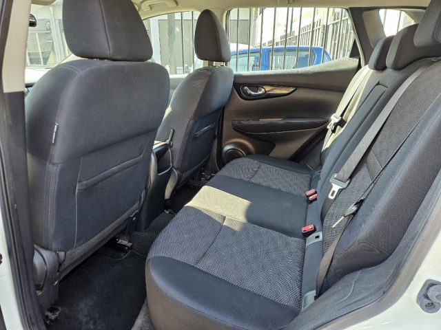 Nissan Qashqai 1.2 DIG-T Acenta usato a TORINO