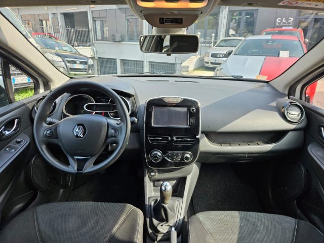 Renault Clio 1.2 75CV 5 porte, del 2014, 123.264 km, in vendita a Torino (TO)