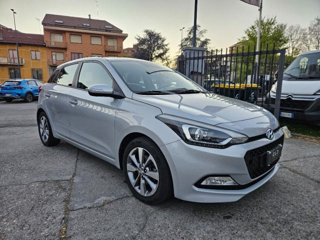Hyundai i20 1.1 CRDi 12V 5 porte Style - foto 3 di 4