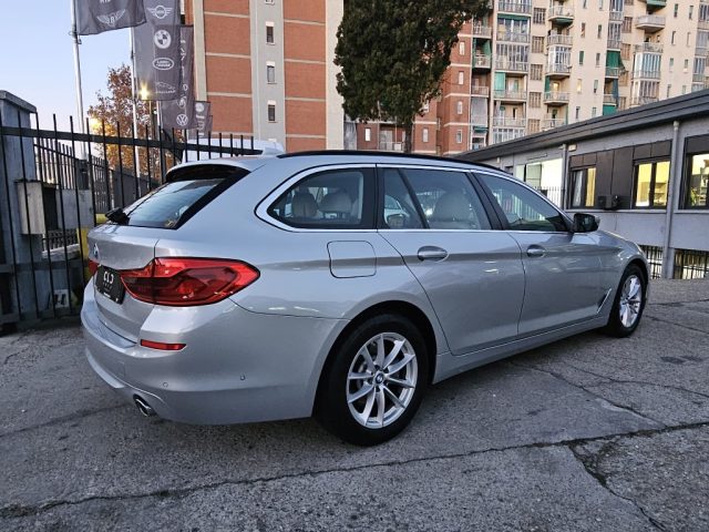 BMW 520 d 48V xDrive Touring Luxury - foto 4 di 4