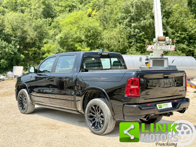 Dodge RAM 1500 crew Cab limited night edition - foto 3 di 4