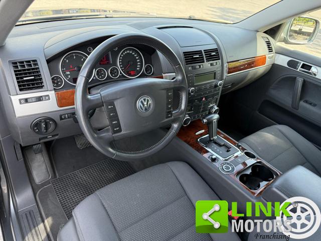 Volkswagen Touareg automatica 4x4 - foto 2 di 4