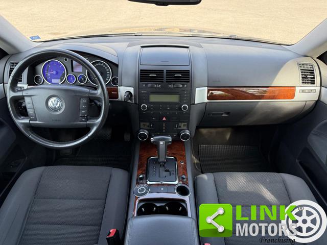 Volkswagen Touareg automatica 4x4 - foto 4 di 4