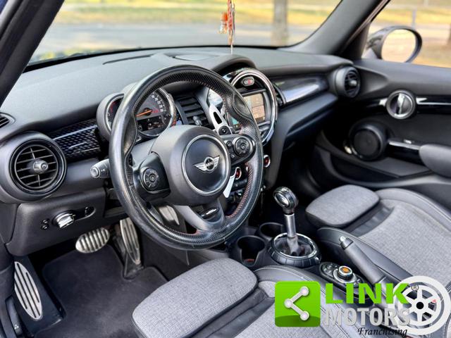 MINI Cooper SD jhon cooper works - foto 2 di 4