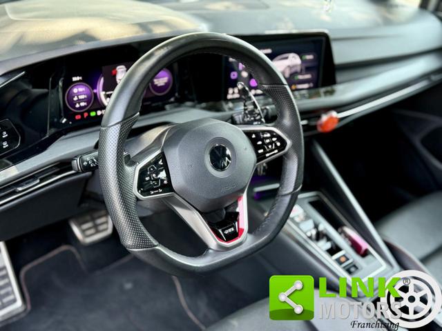 Volkswagen Golf GTI 8 performance - foto 2 di 4