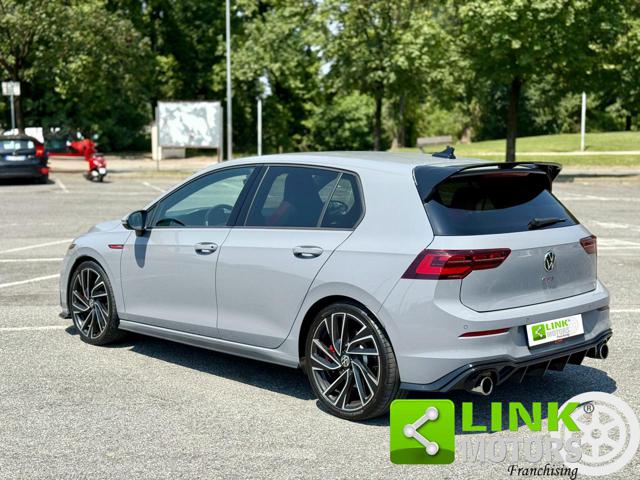 Volkswagen Golf GTI 8 performance - foto 3 di 4
